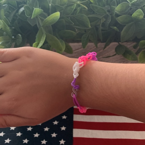 Homemade rubber band bracelet -Natalie - Picture 2 of 5